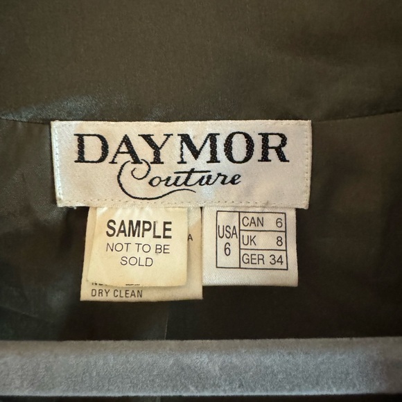 Lux Grey 100% Silk Cropped Evening Blazerr - Picture 3 of 4